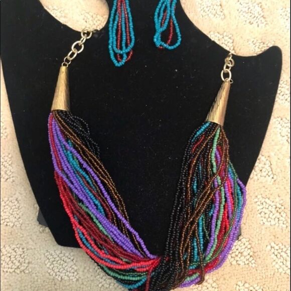 UNBRANDED JEWELRY SET | Multicolor Twist Necklace & Earring Set - Picture 1 of 1